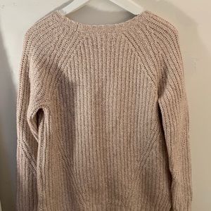 Light pink oversized American Eagle Sweater